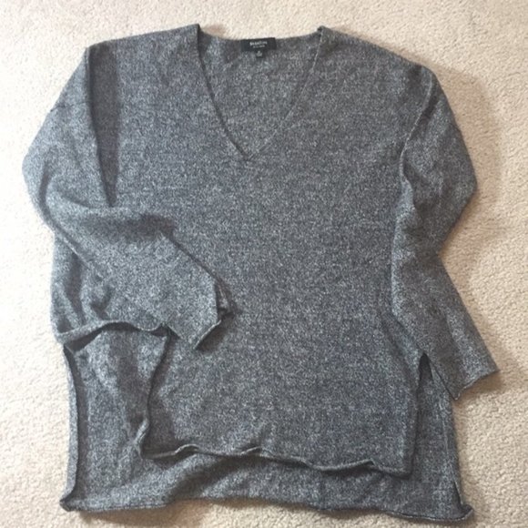 Babaton with Linen grey v-neck sweater - Picture 2 of 5